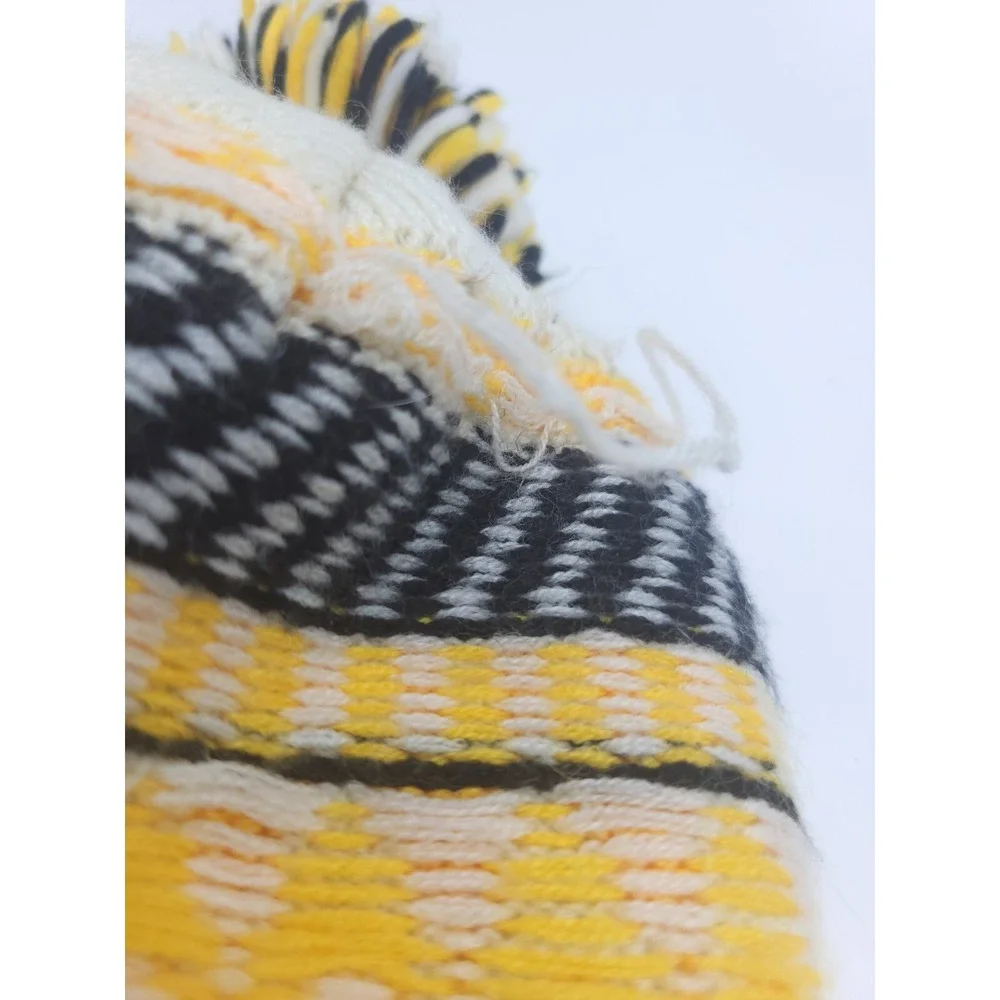 Boston Bruins Peruvian Snow Hat/ Chullo, Black & Gold
